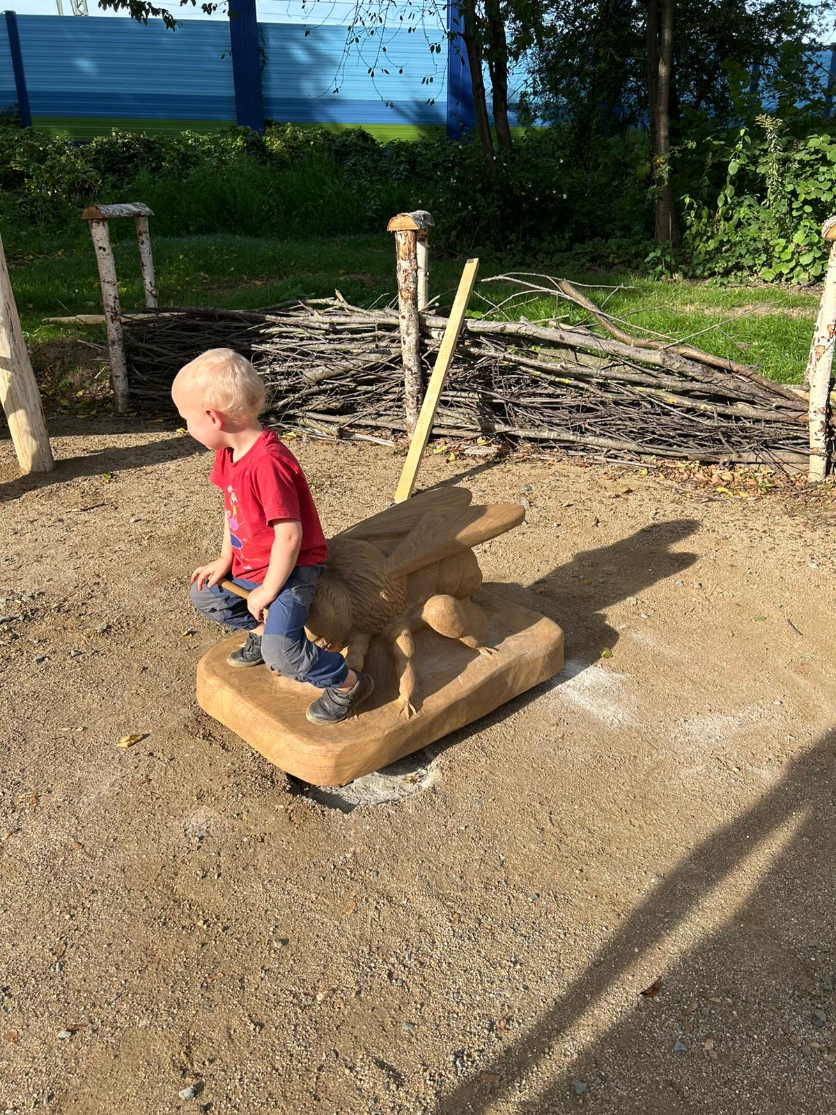 Weitere Ansicht einer begehbaren Sitzbiene